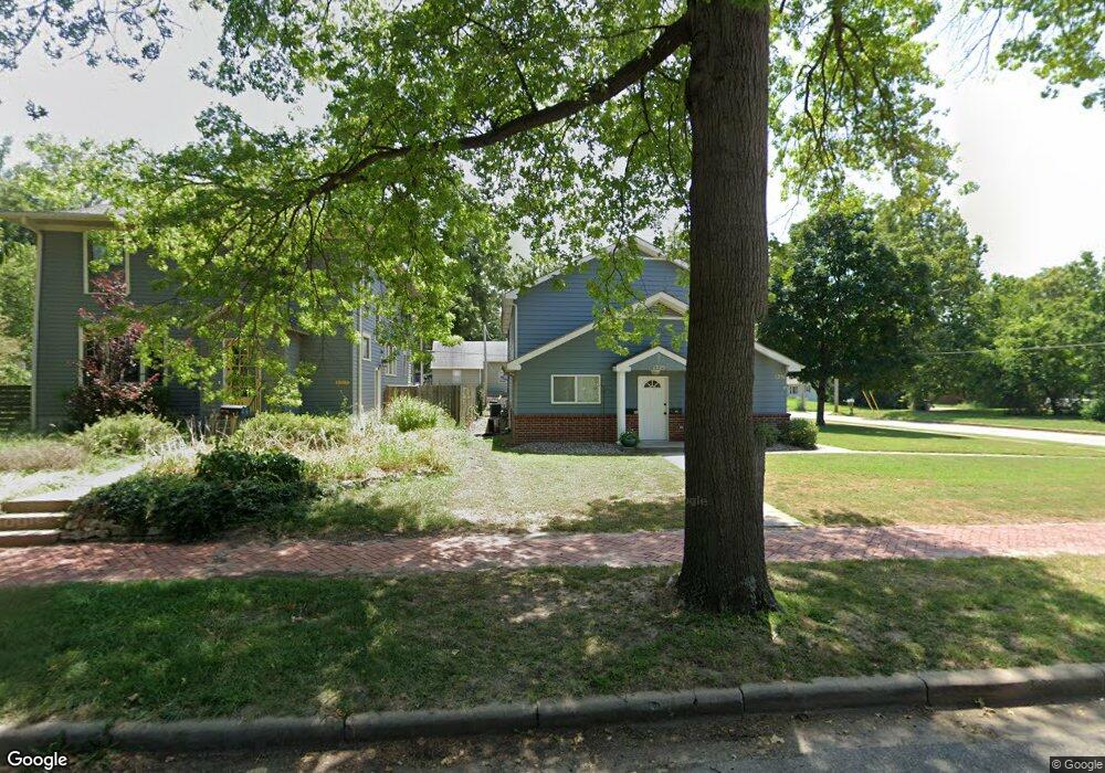 1229 Colorado St, Manhattan, KS 66502 - photo 1