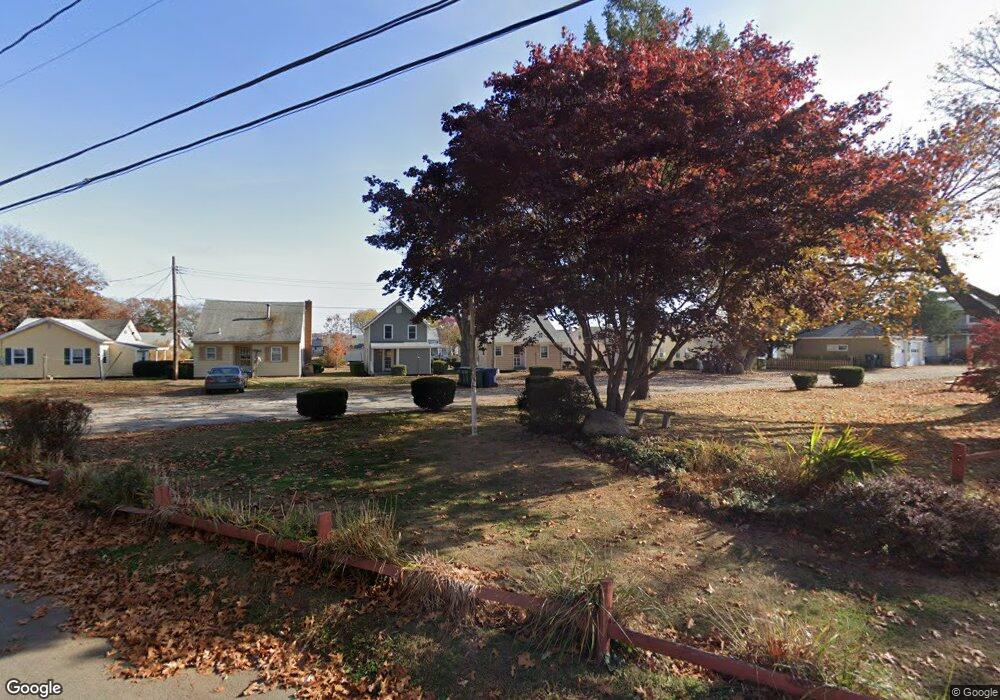 7 Sidewalk Ln, Old Lyme, CT 06371 - photo 1