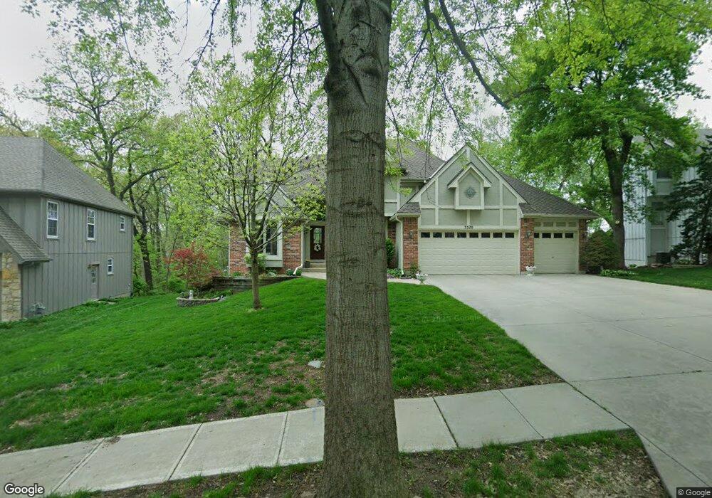 7520 Widmer Rd, Shawnee, KS 66216 - photo 1