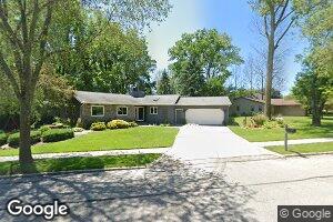 2121 Creekside Ct, Sheboygan, WI 53081