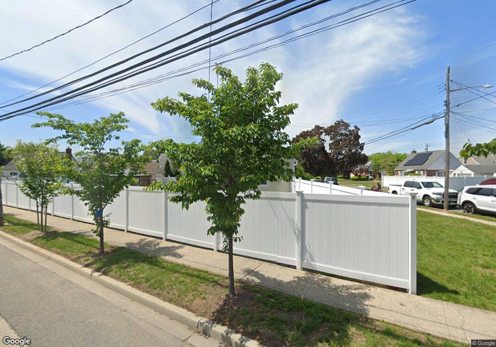 659 Naple Ave, Franklin Square, NY 11010 - photo 1