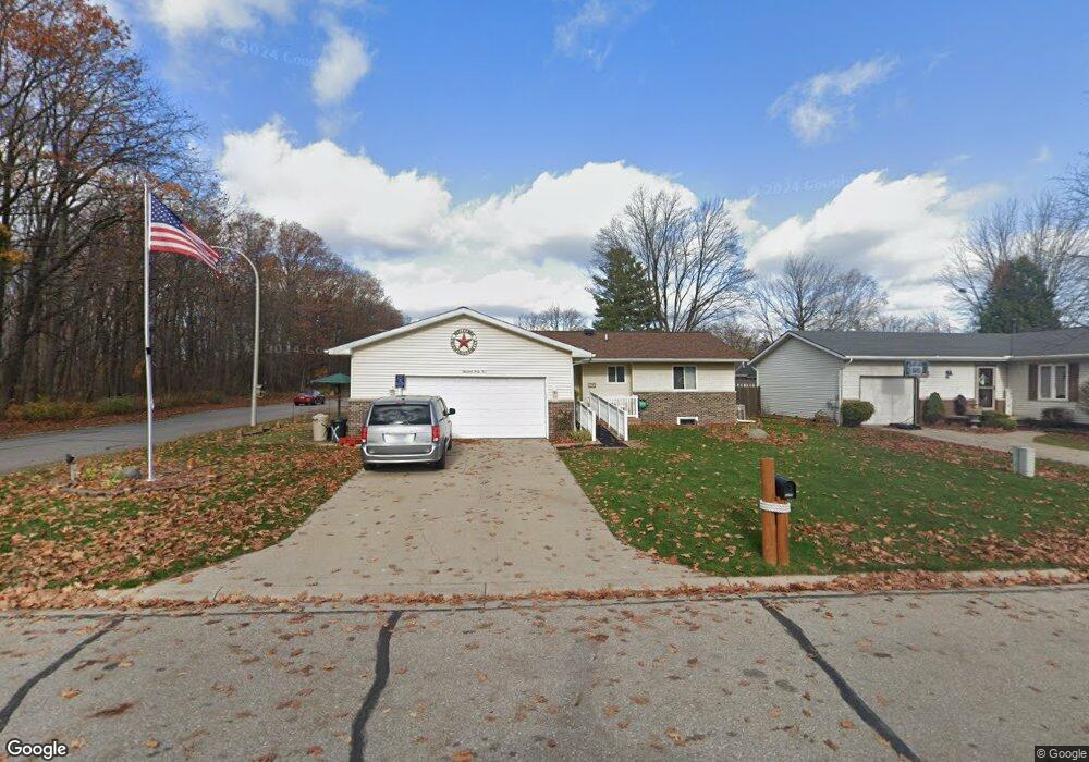 1445 Old Squire Ln, Port Huron, MI 48060 - photo 1