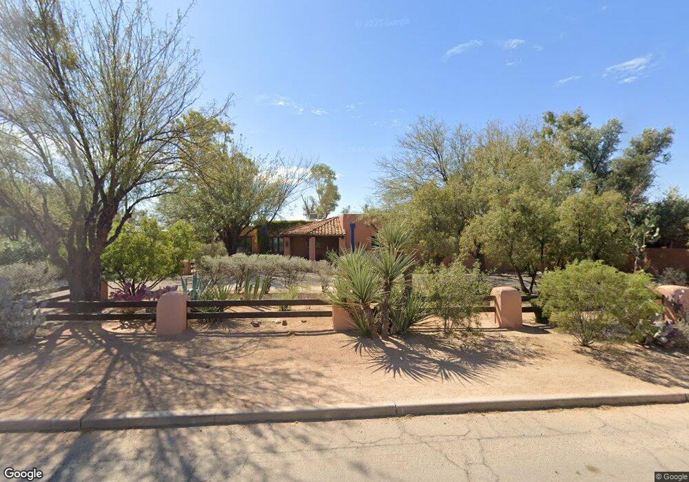 2218 E Lind Rd, Tucson, AZ 85719 - photo 1