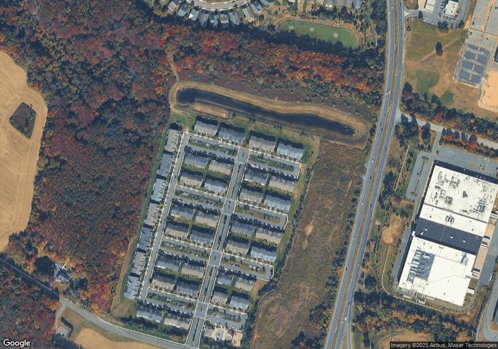 24 Fisher Ct, Cranbury, NJ 08512 - photo 1