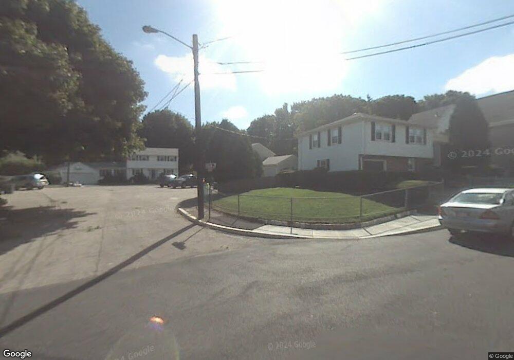 11 Duggan Ln, Milton, MA 02186 - photo 1