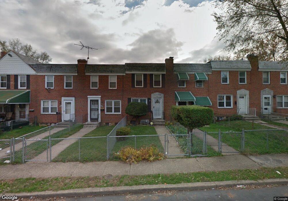 4431 Eldone Rd, Baltimore, MD 21229 - photo 1