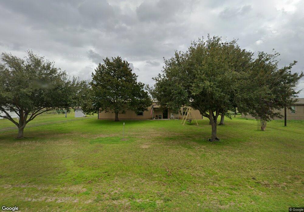 7407 Meadowgreen Ln, Needville, TX 77461 - photo 1