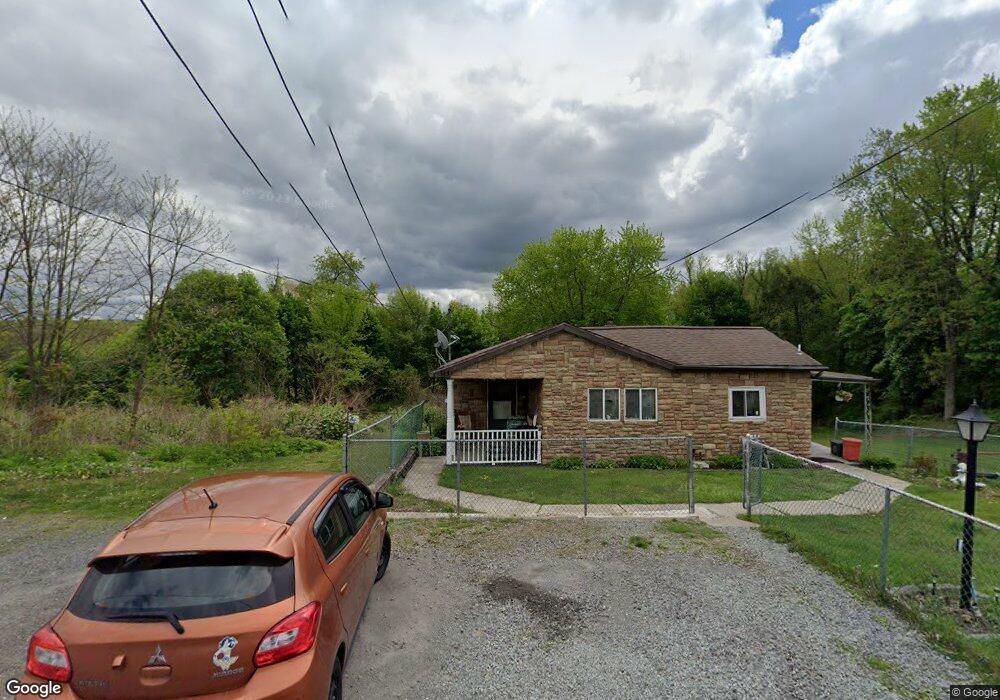 129 Railroad Ct, Taylor, PA 18517 - photo 1