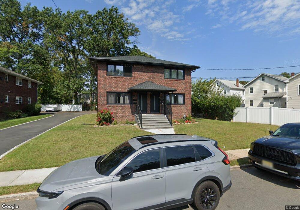 553 Newman Place unit 555, Roselle, NJ 07203 - photo 1