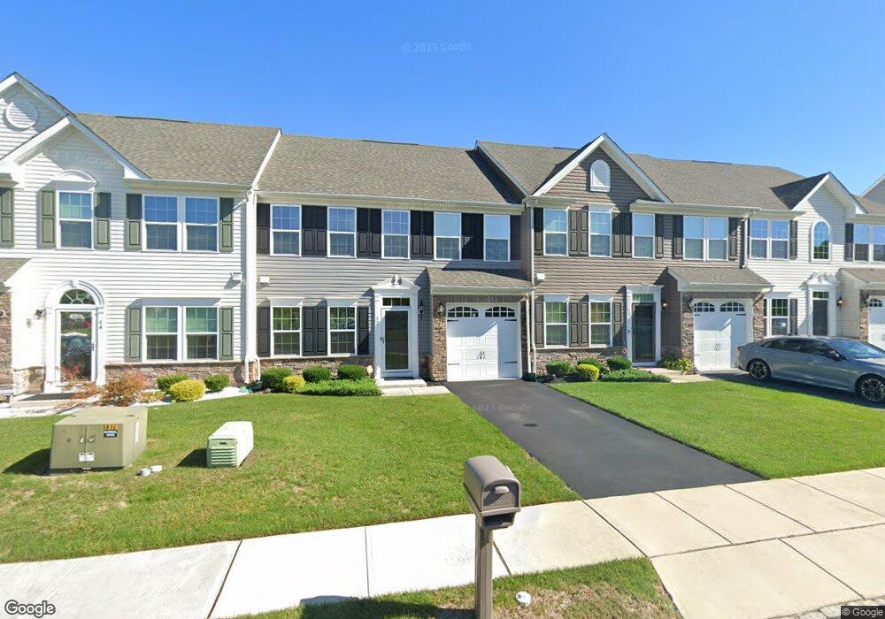 52 Heals Farm Rd, Burlington, NJ 08016 - photo 1