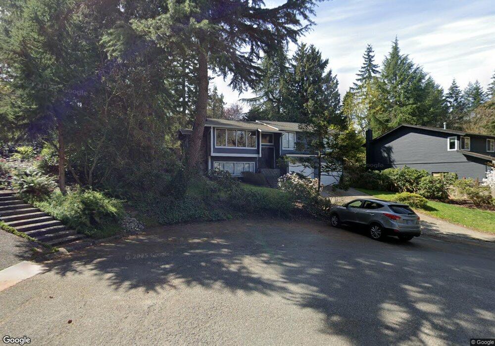 4523 NE 204th Place, Lake Forest Park, WA 98155 - photo 1