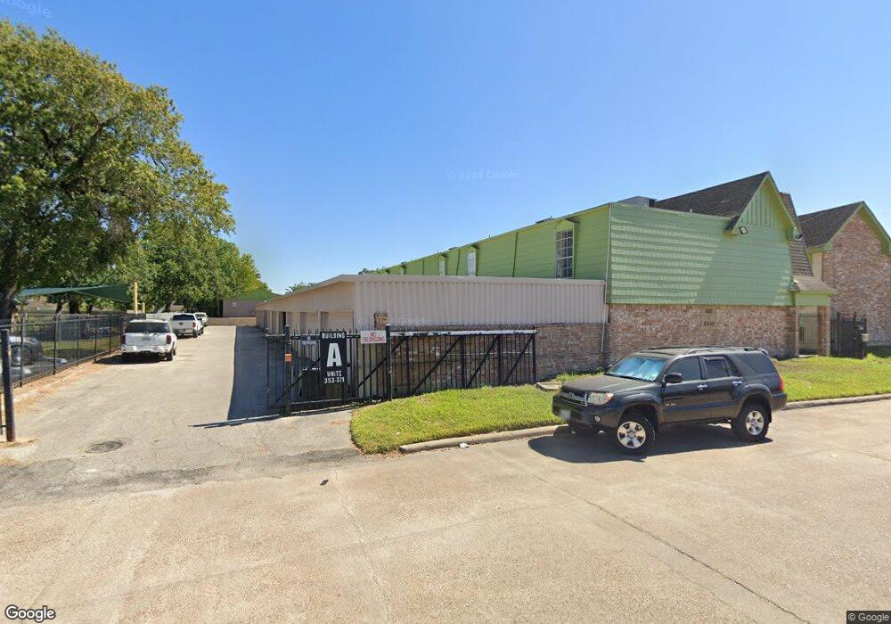 353 Audrey Ln unit 353, Houston, TX 77015 - photo 1