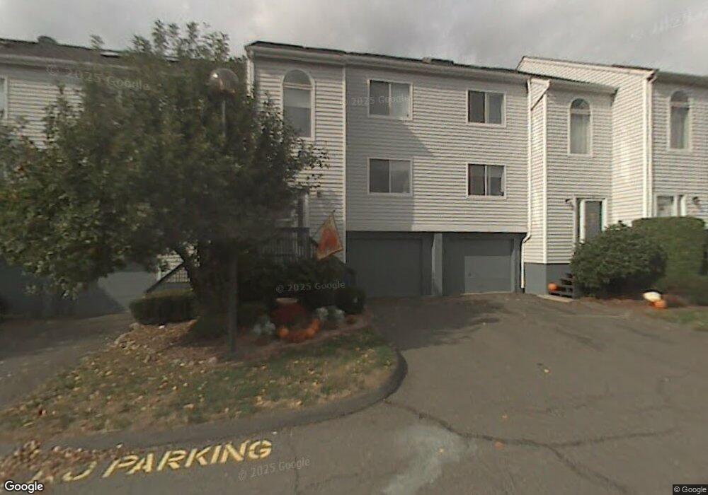 11 Woodbridge Ln, Cromwell, CT 06416 - photo 1