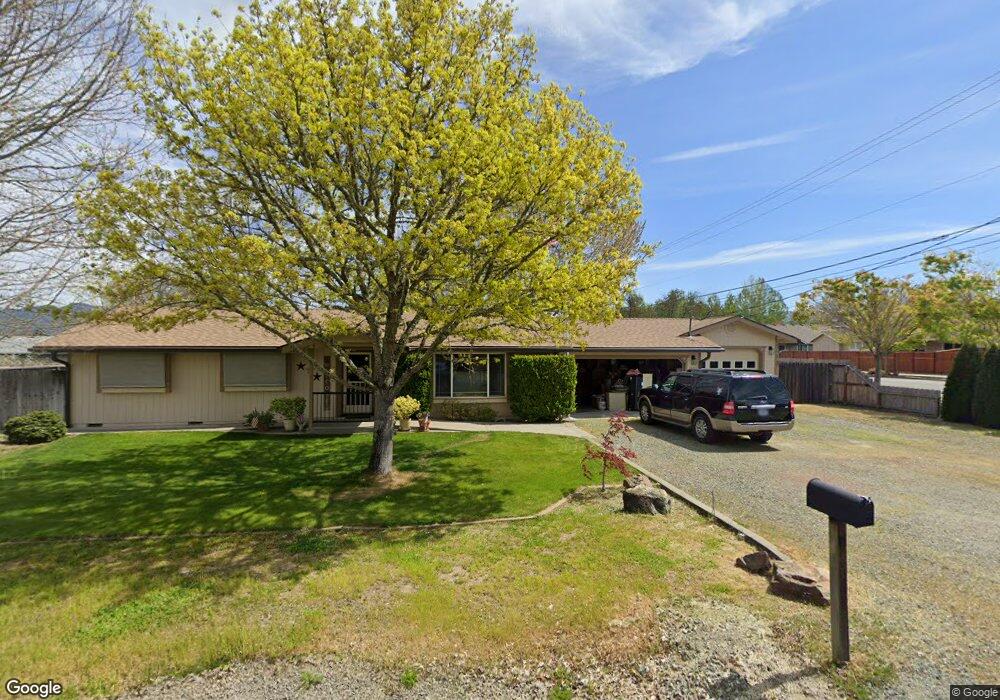 1501 Raydean Dr, Grants Pass, OR 97527 - photo 1