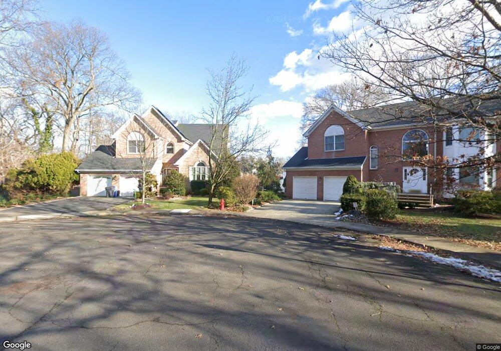 7 Reading Ct, Metuchen, NJ 08840 - photo 1