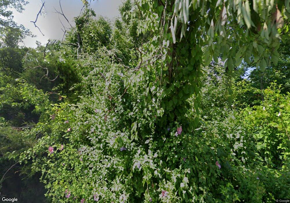 717 Featherbed Ln, Marcus Hook, PA 19060 - photo 1