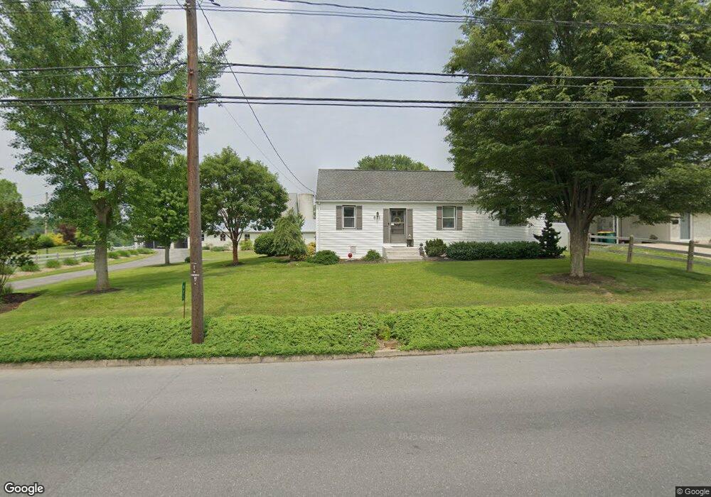 675 Hollywell Ave unit 1ST FL, Chambersburg, PA 17201 - photo 1