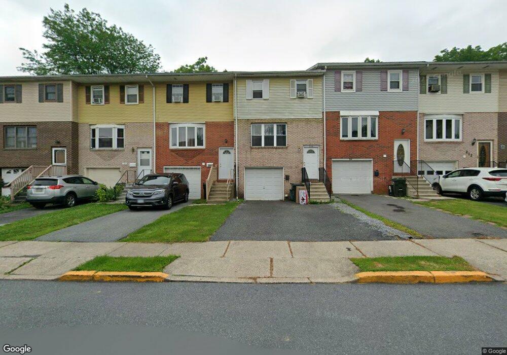 208 Old Forge Dr, Bath, PA 18014 - photo 1