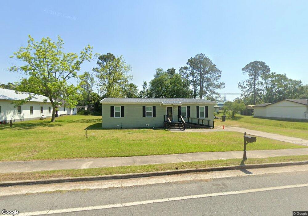 908 Cherry St W, Douglas, GA 31533 - photo 1