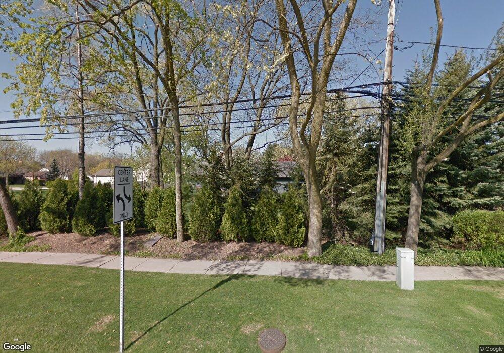 2310 Pfingsten Rd, Glenview, IL 60026 - photo 1