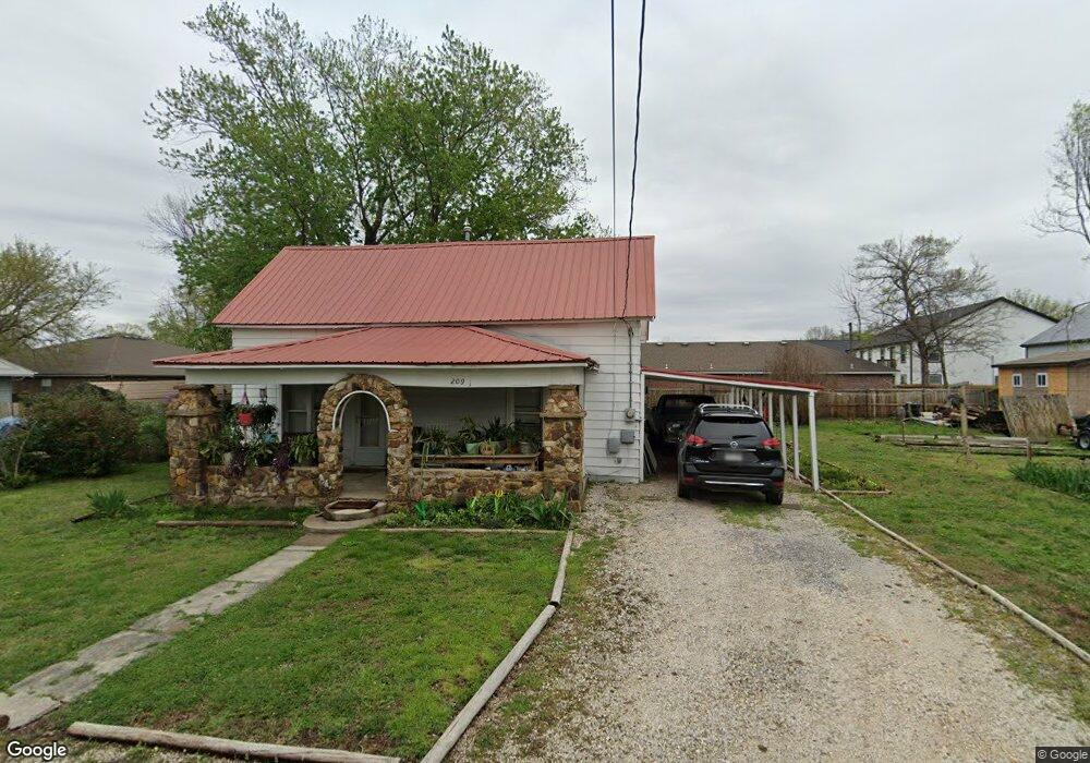 209 Elm St, Prairie Grove, AR 72753 - photo 1
