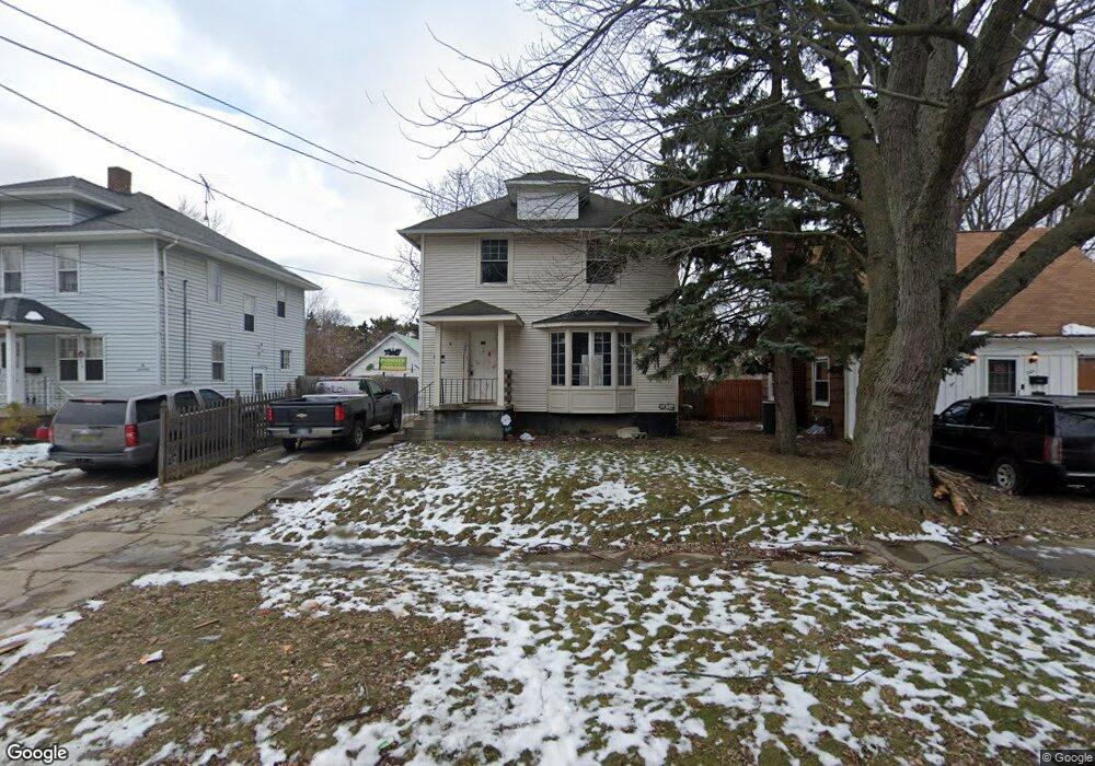1021 Christopher St, Flint, MI 48503 - photo 1
