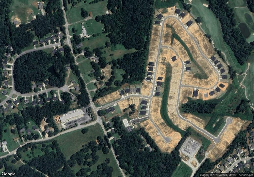 7023 Pine Top Ct, Hoschton, GA 30548 - photo 1