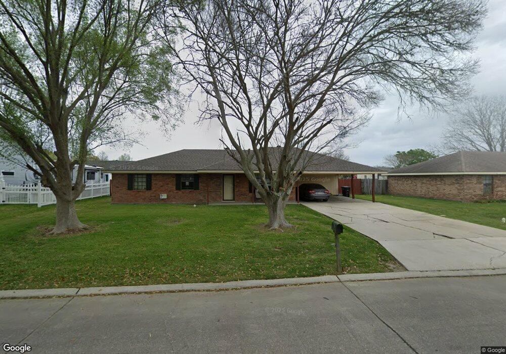 903 Dartez Dr, New Iberia, LA 70563 - photo 1