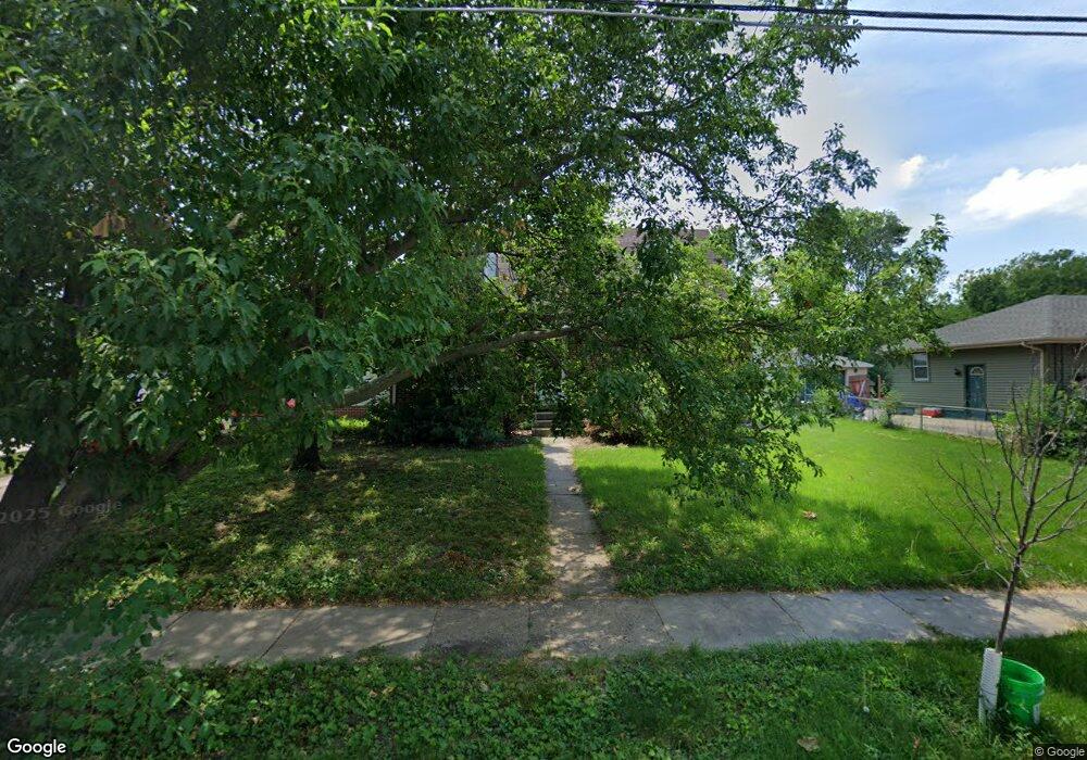 335 E Dunham Ave, Des Moines, IA 50315 - photo 1