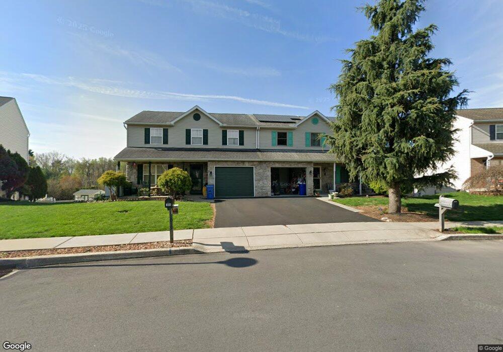 1017 Amity Cir, Reading, PA 19605 - photo 1