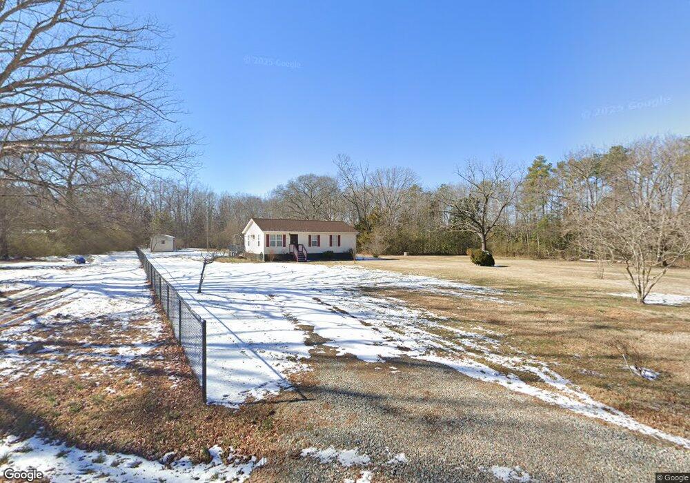 14266 Garnett Ln, Midlothian, VA 23114 - photo 1