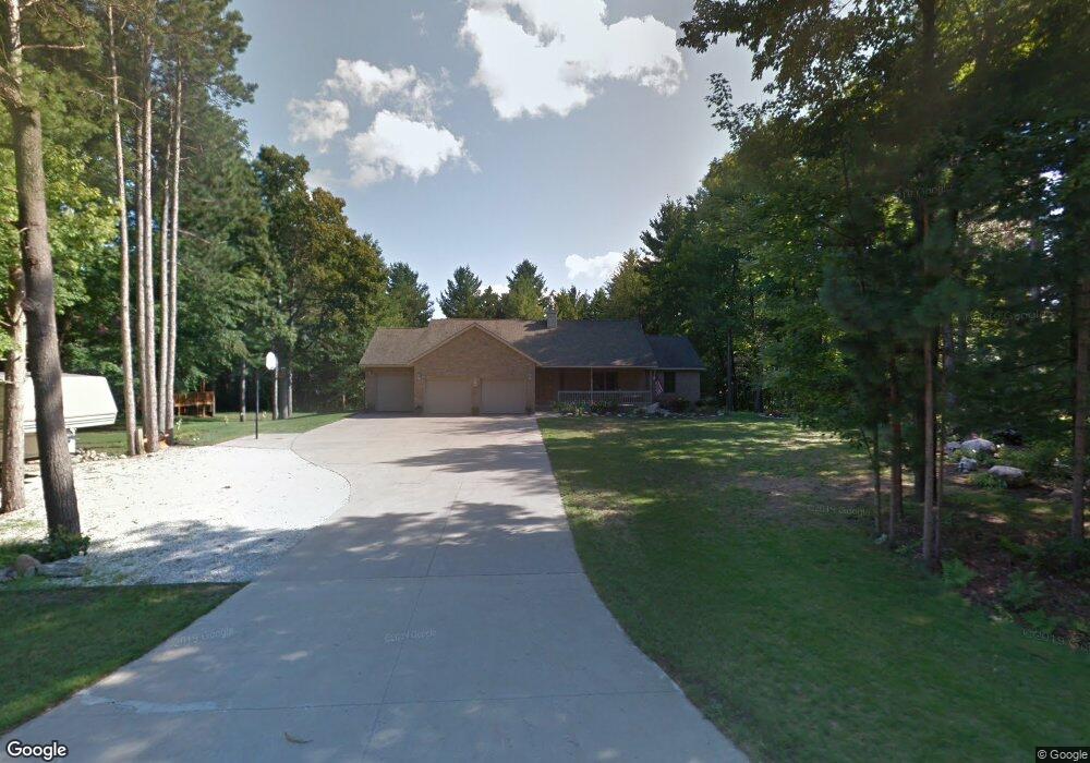 5211 Countryside Dr, Midland, MI 48642 - photo 1