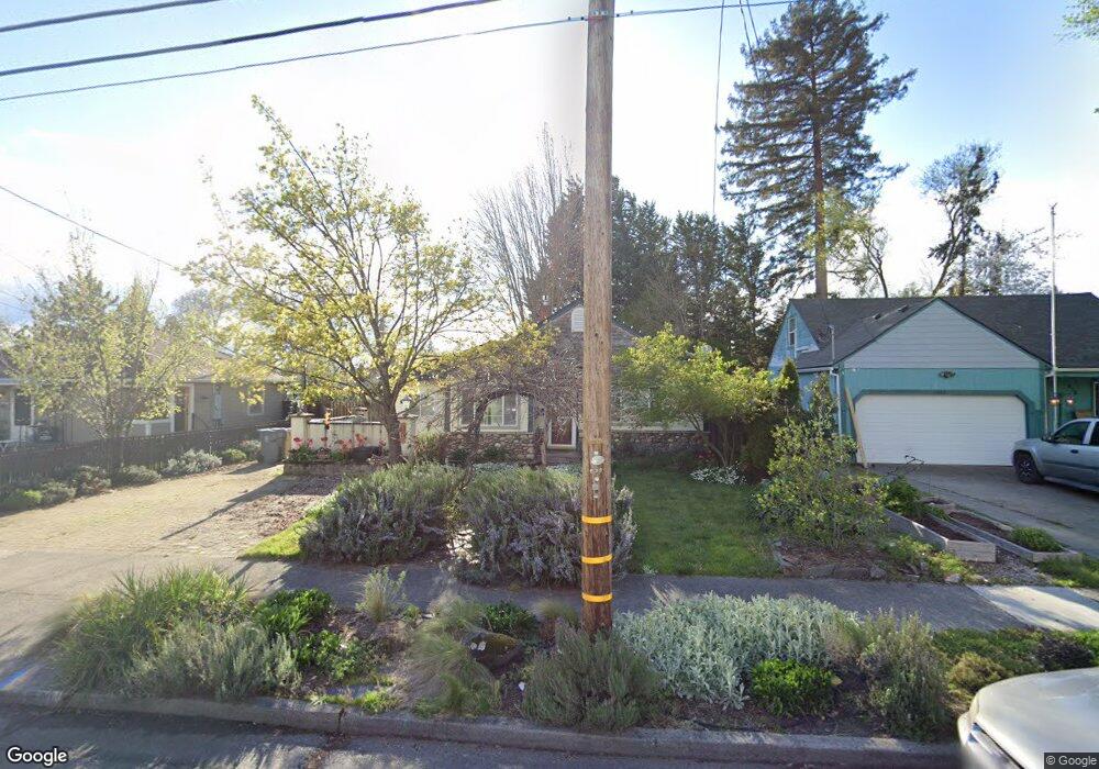 434 NE Flint St, Grants Pass, OR 97526 - photo 1