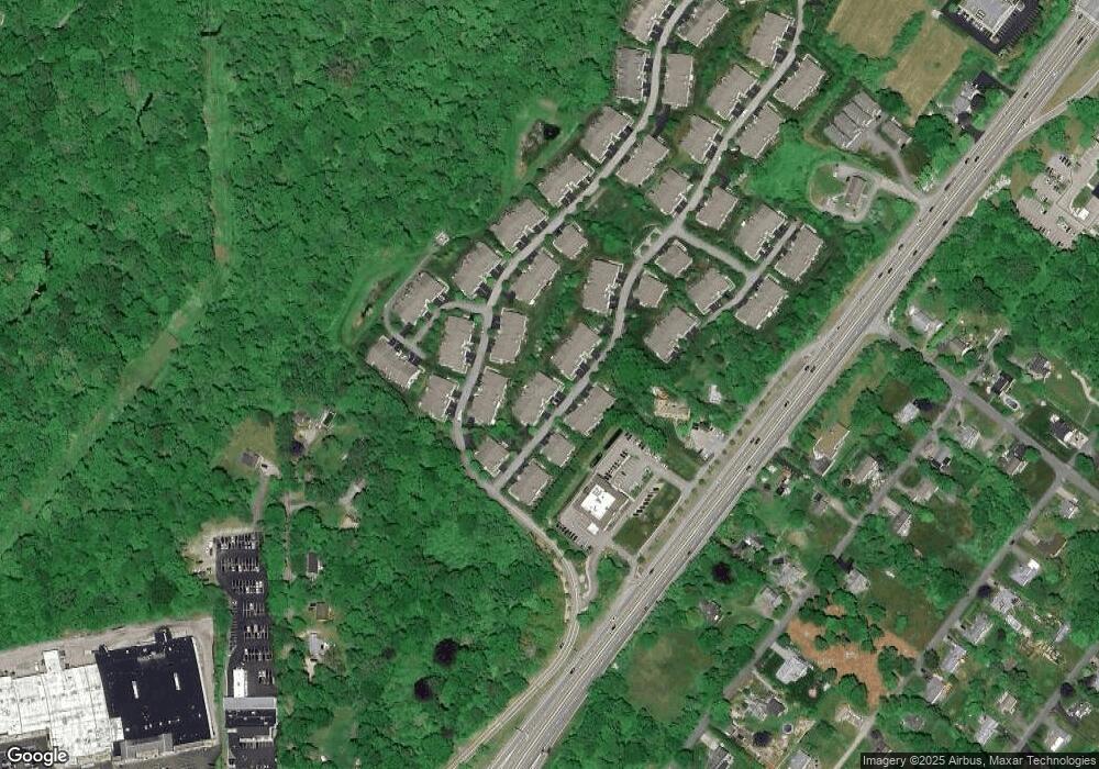 133 Camden Ct, Wakefield, RI 02879 - photo 1