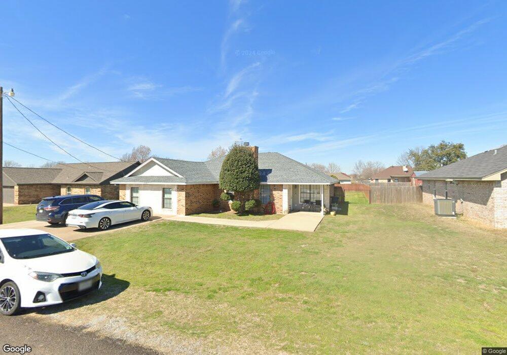 3946 Country Meadows Cir, Granbury, TX 76049 - photo 1