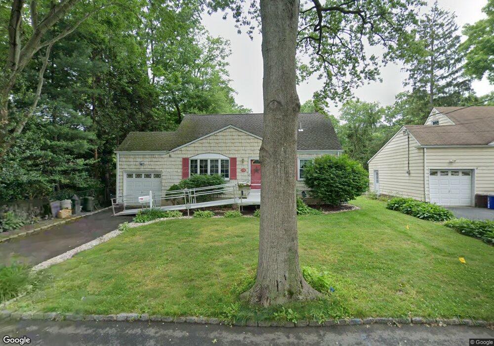 674 Brookside Rd, Rahway, NJ 07065 - photo 1
