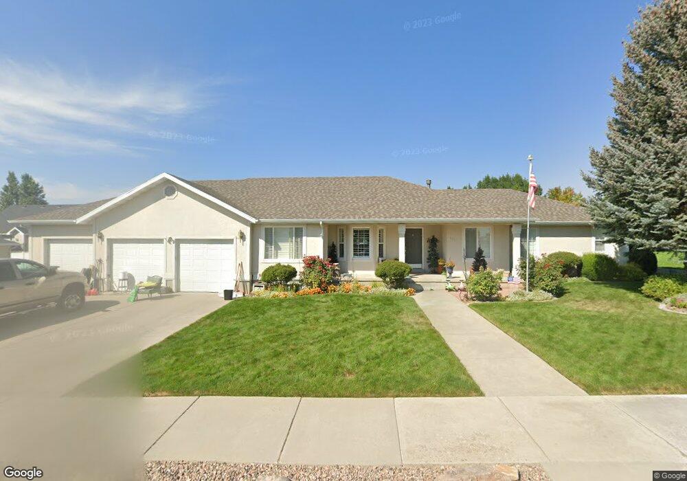 415 E 400 S, Smithfield, UT 84335 - photo 1