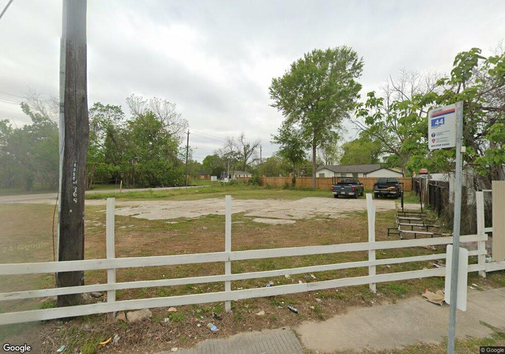 7401 W Montgomery Rd, Houston, TX 77091 - photo 1