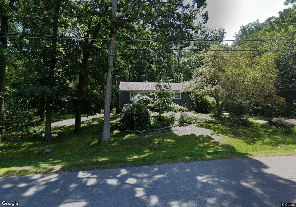 10 Hawthorne Dr, Atkinson, NH 03811 - photo 1