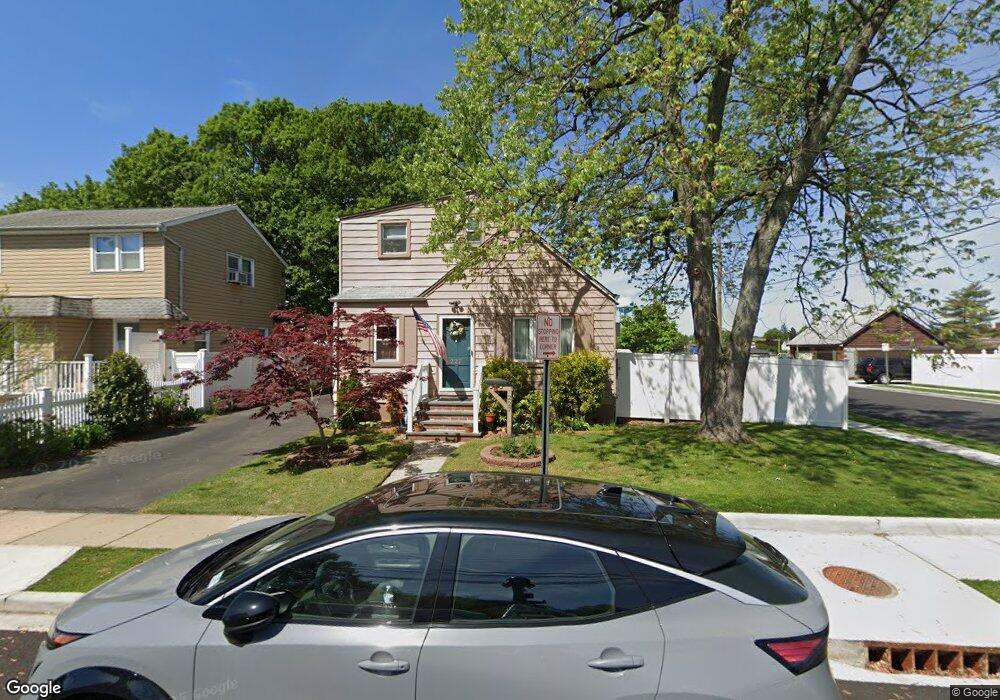 227 Goldenrod Ave, Franklin Square, NY 11010 - photo 1