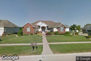 595 Landau St, Robins, IA 52328
