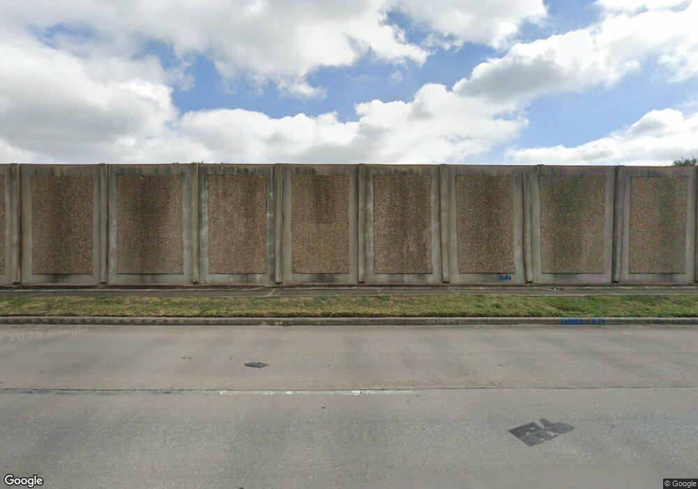 10318 Longmont Dr unit 47, Houston, TX 77042 - photo 1