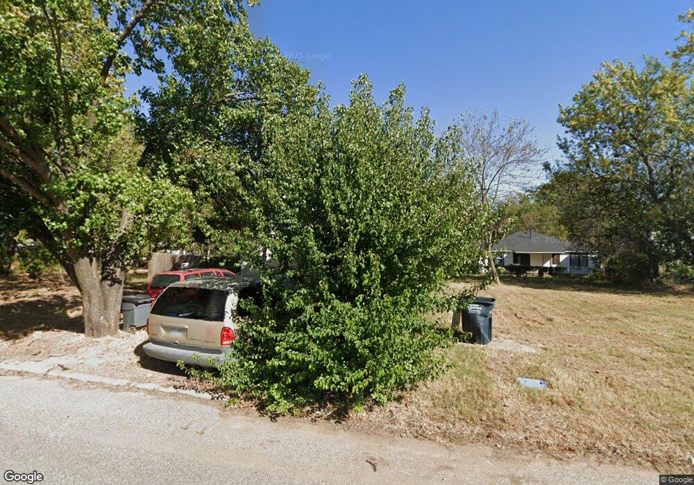 635 Hobson St, Shawnee, OK 74801 - photo 1