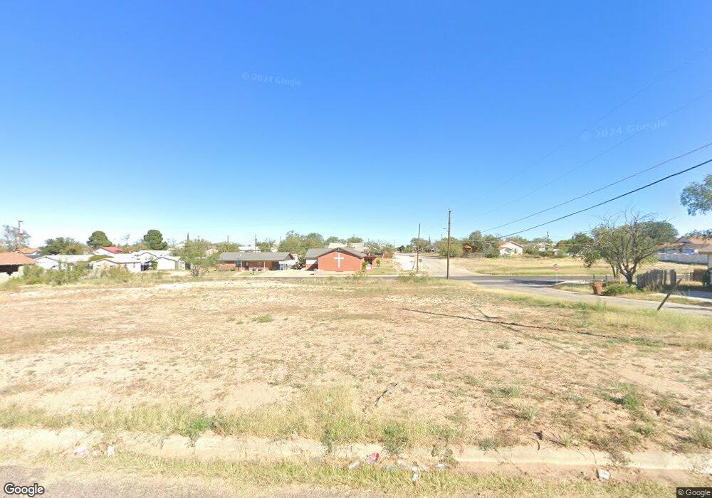 1315 Nolan St, Big Spring, TX 79720 - photo 1