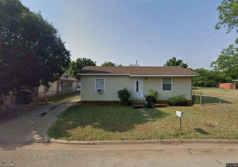 1217 33rd St, Wichita Falls, TX 76302 - photo 1