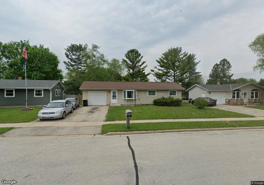 819 Memorial Dr, Kewaskum, WI 53040 - photo 1
