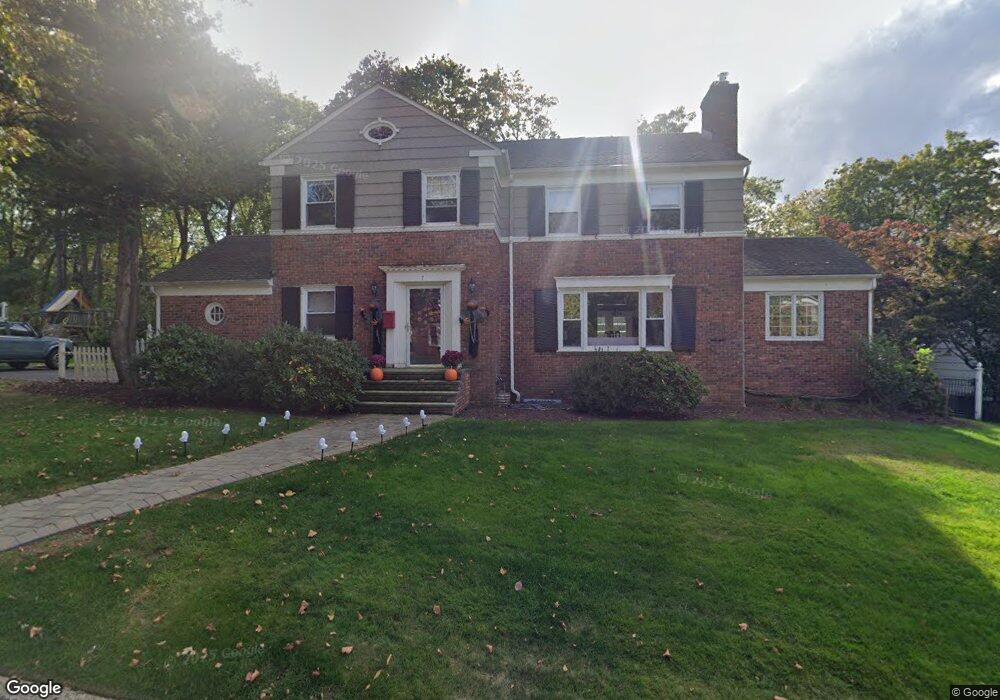 7 Harrison Ct, South Orange, NJ 07079 - photo 1