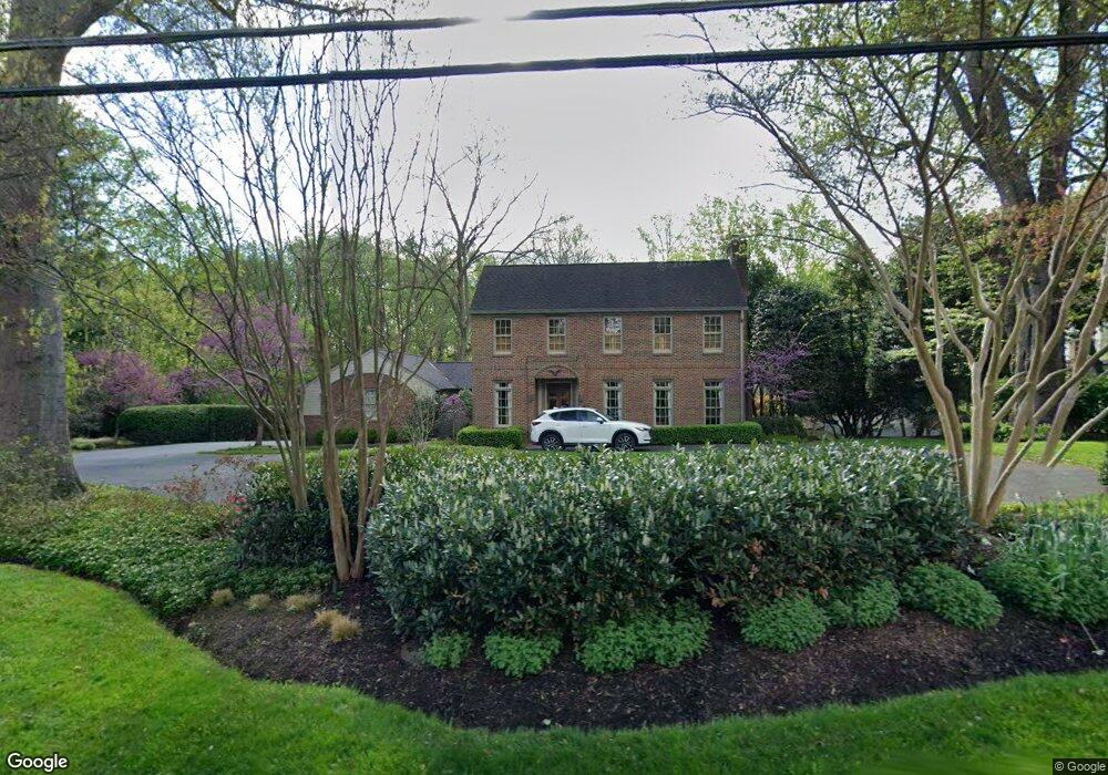 1033 Swinks Mill Rd, McLean, VA 22102 - photo 1