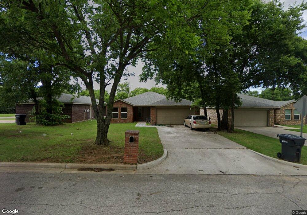 1201 11th Ave NE, Ardmore, OK 73401 - photo 1