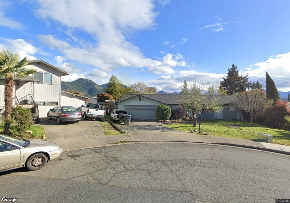 1461 NE Grable Dr, Grants Pass, OR 97526 - photo 1